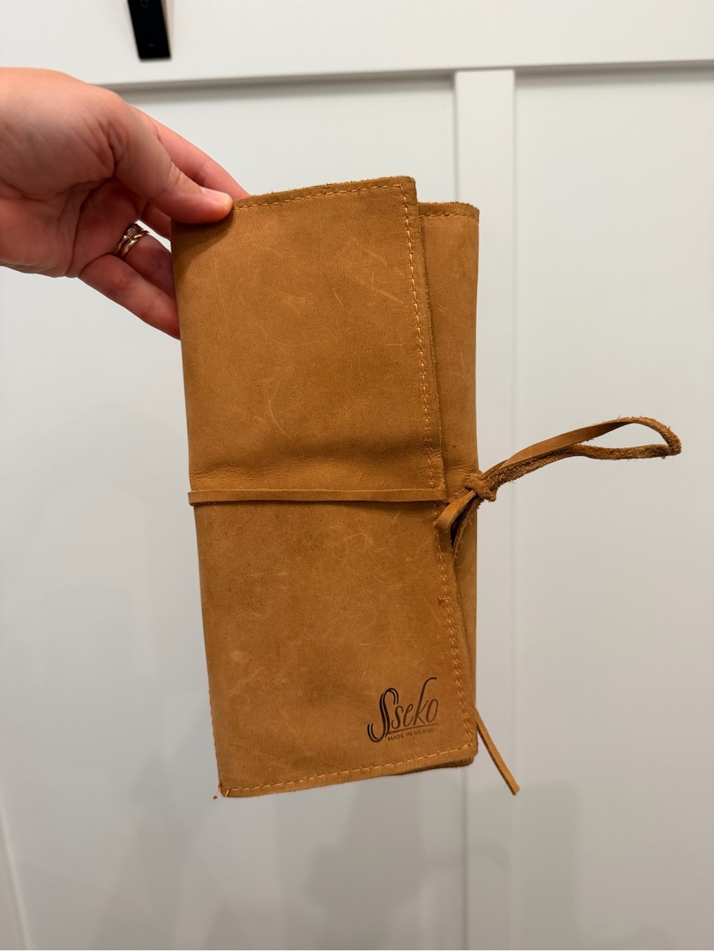 Sseko Tan Leather Jewelry Roll